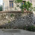 Guesthouse Near The Castle Of Himare