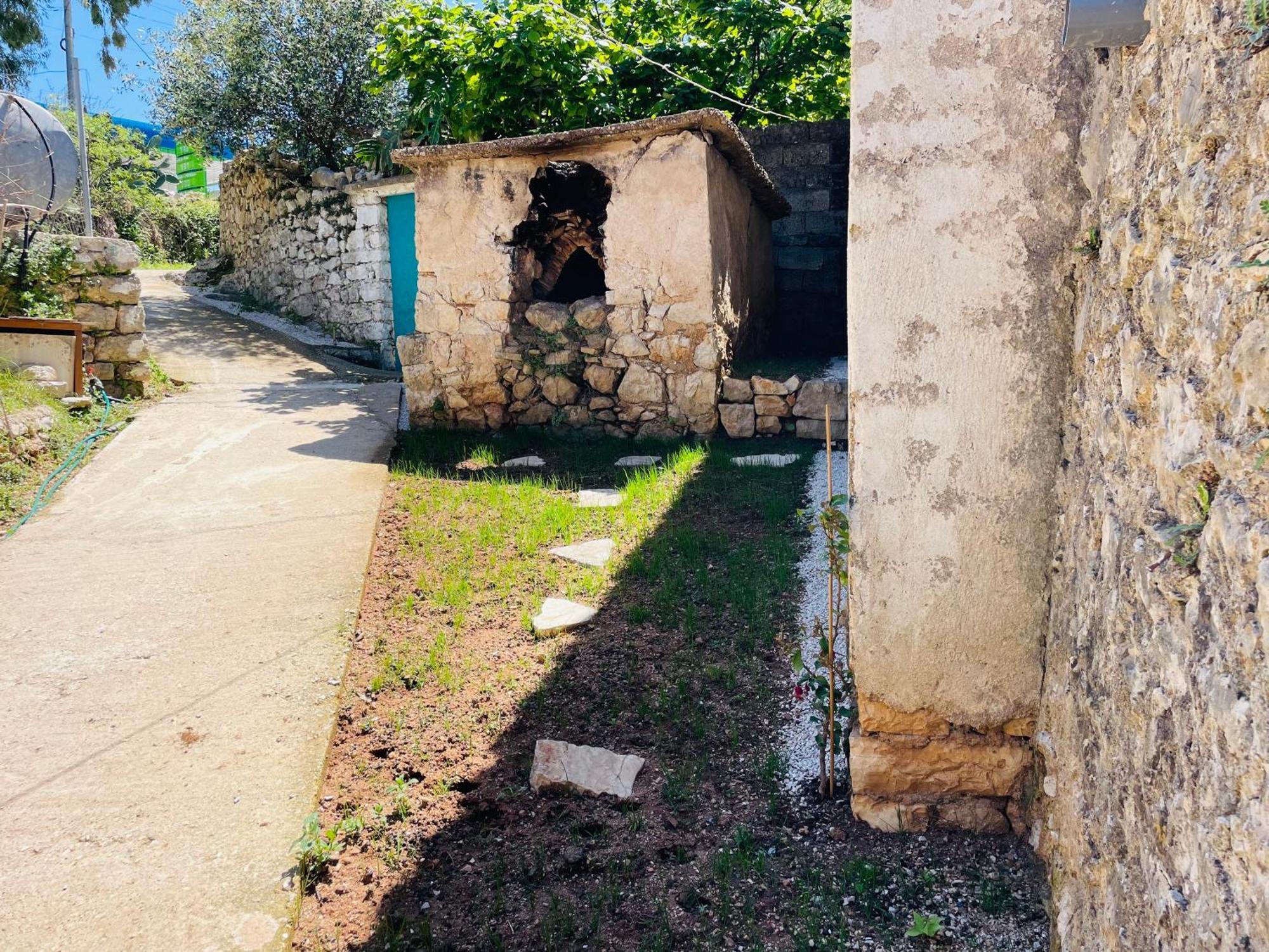Near The Castle Of Maison d'hôtes