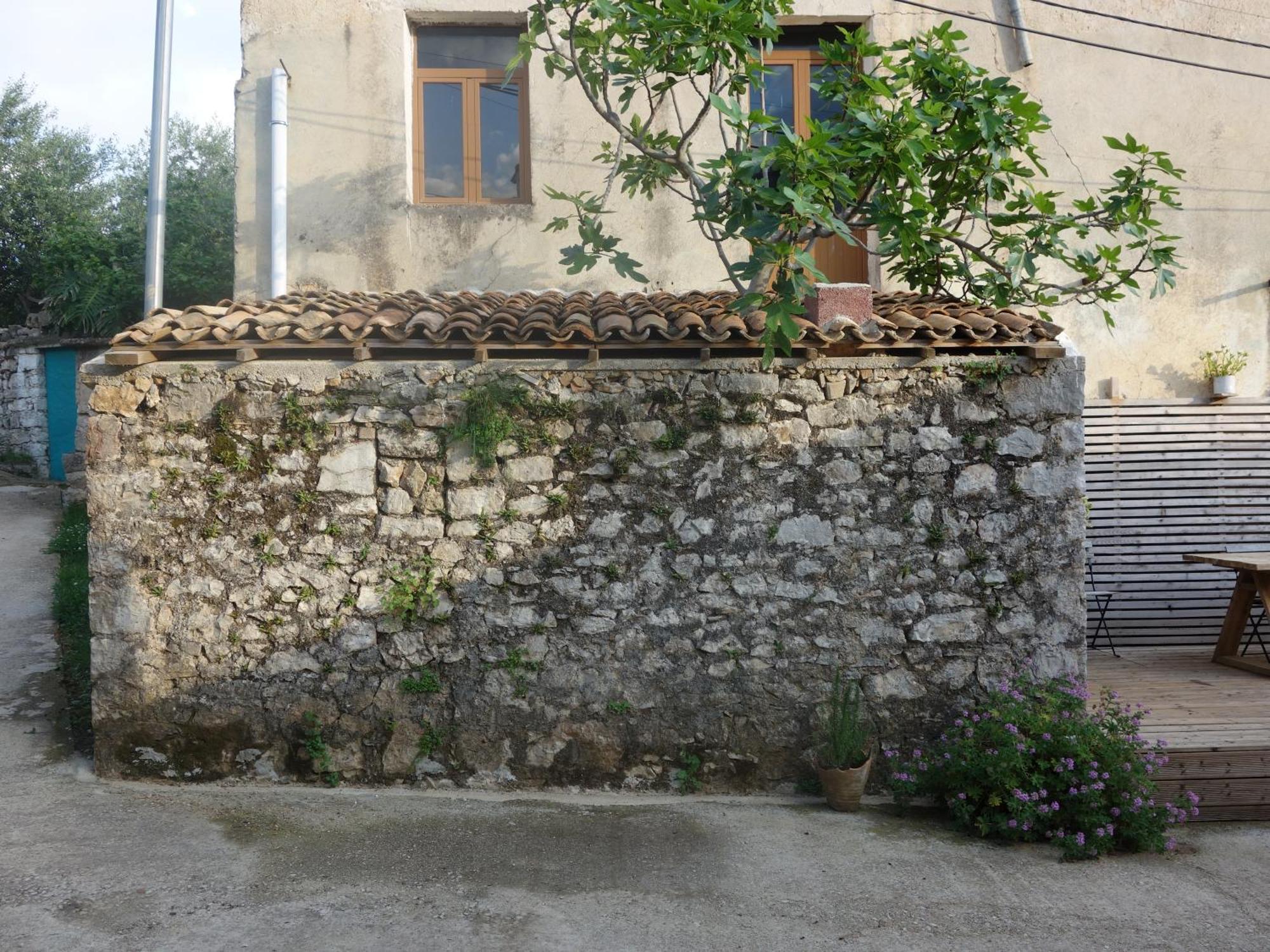 Near The Castle Of Maison d'hôtes Himarë